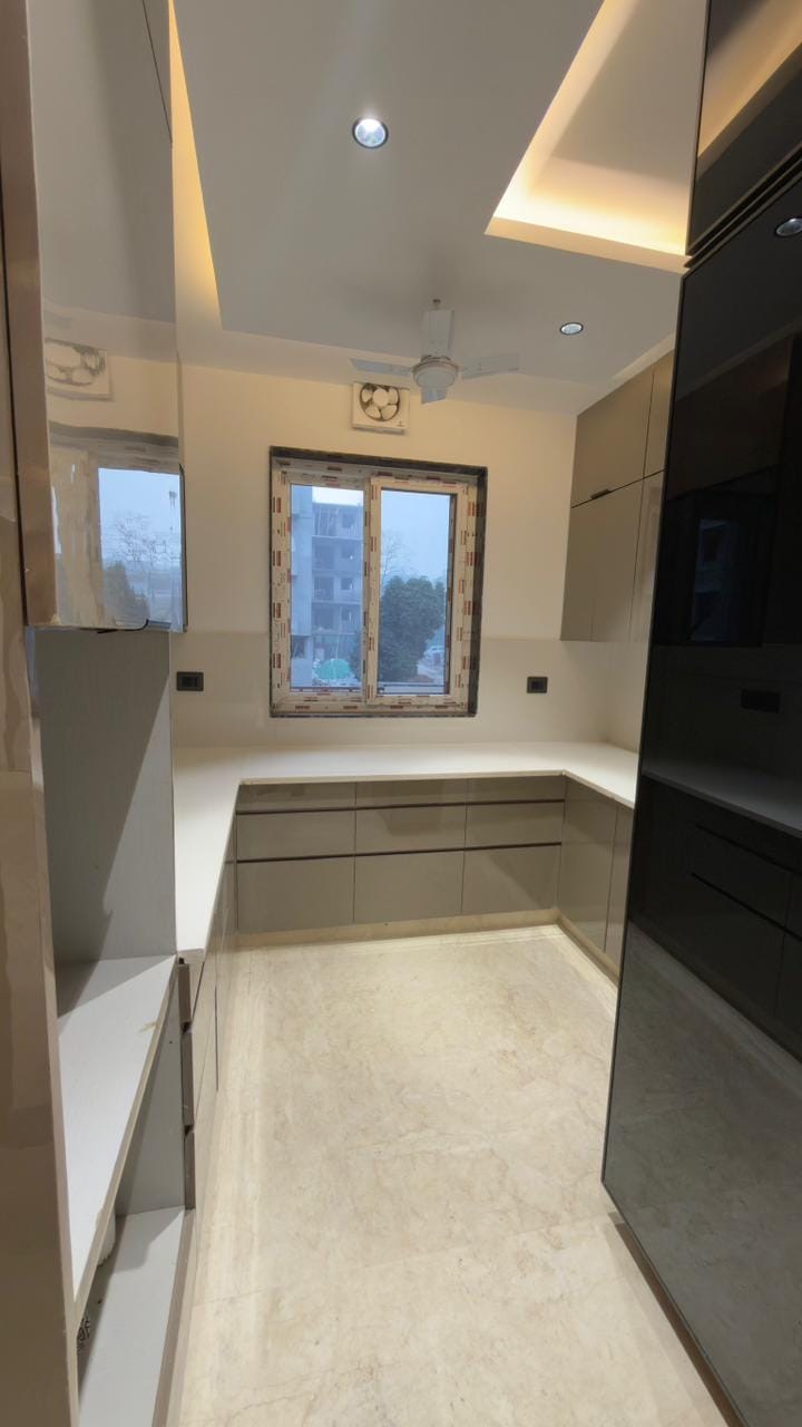 Independent floor 