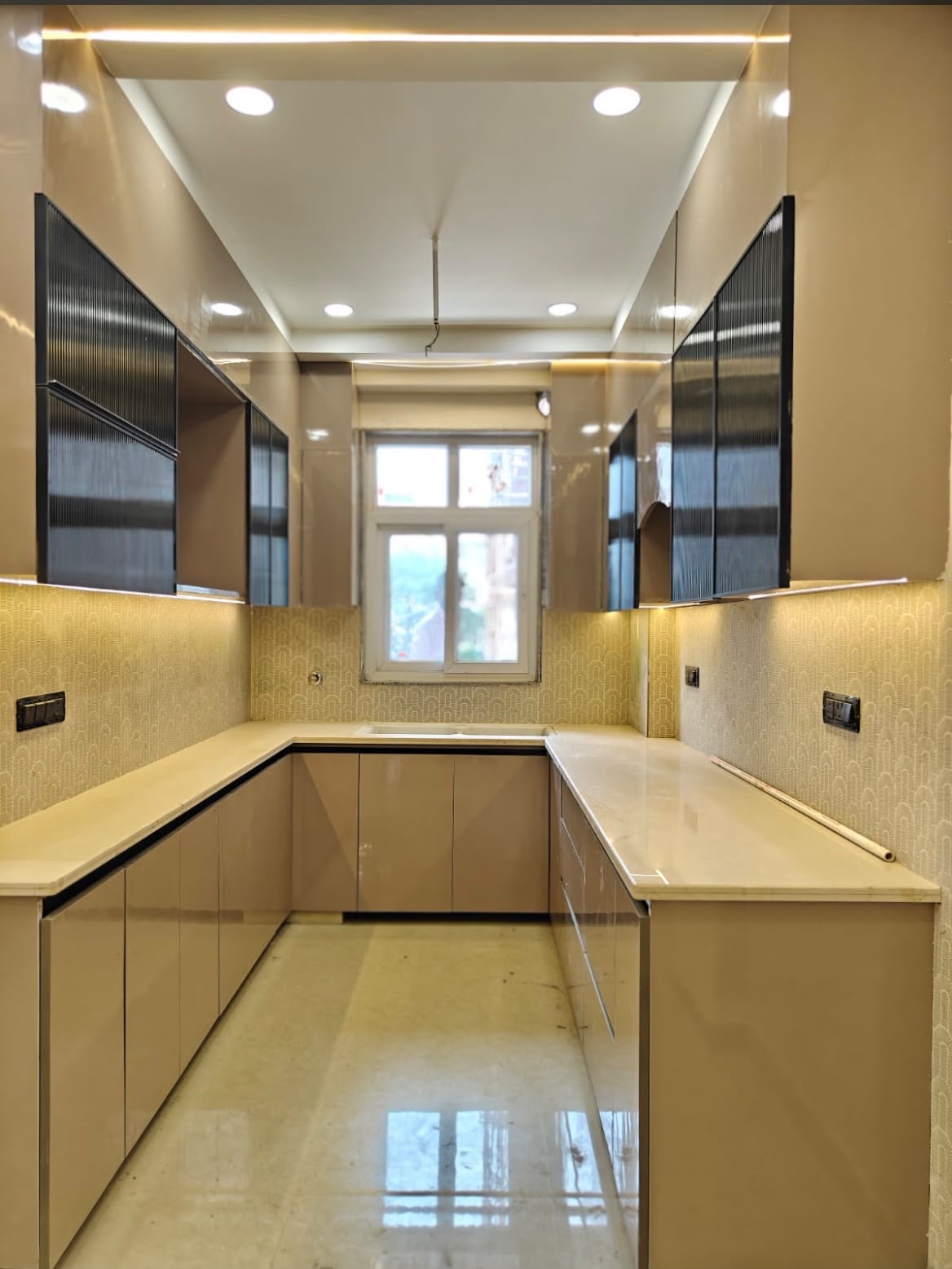 Luxury builder floor 