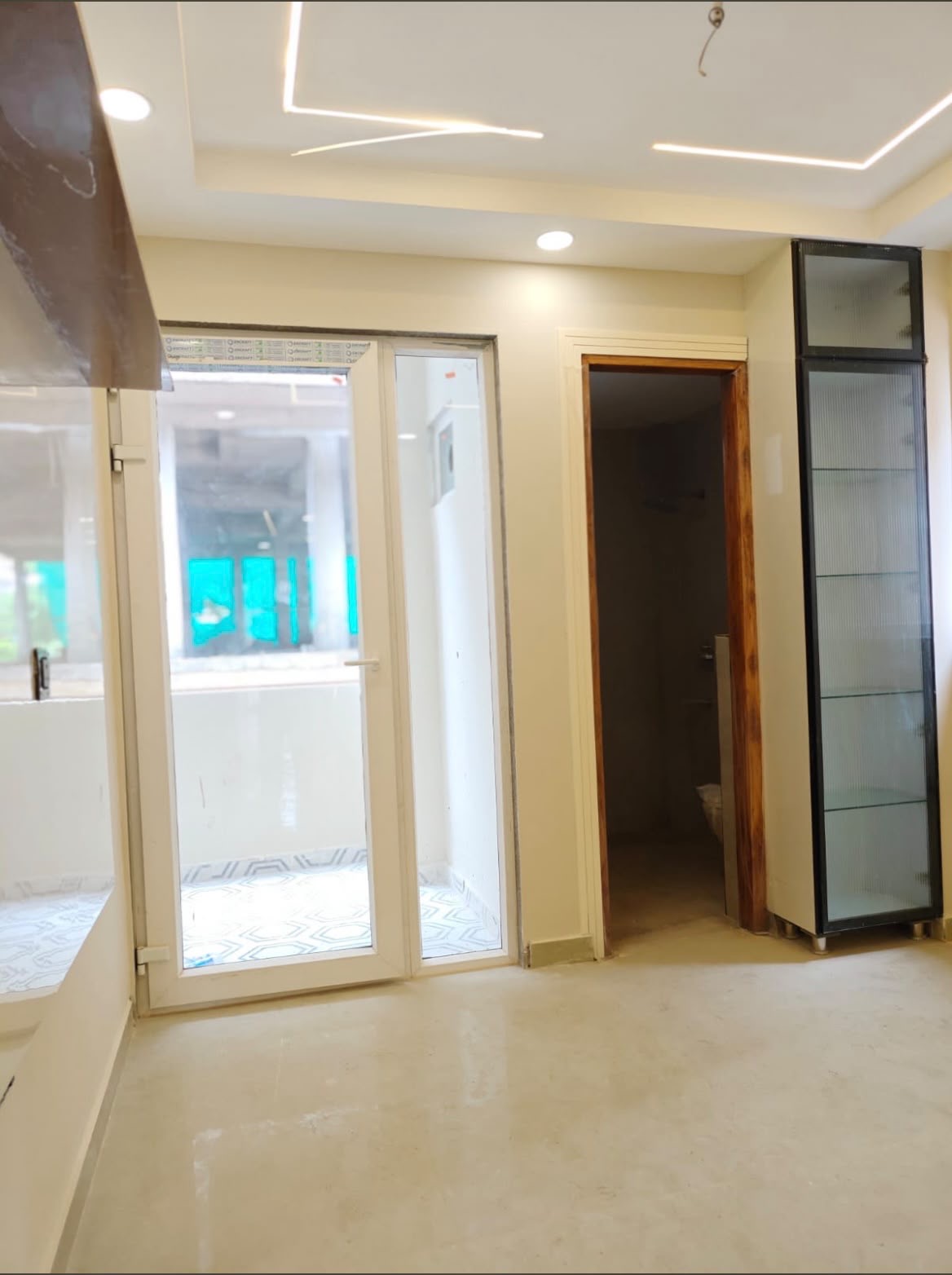 Independent builder floor 