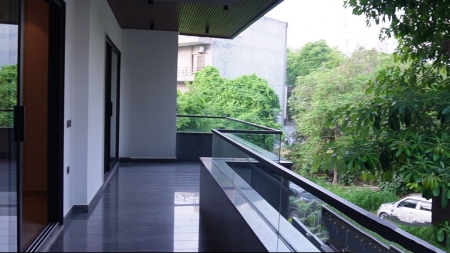 Independent floor 