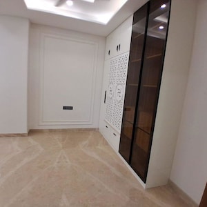 Builder floor 