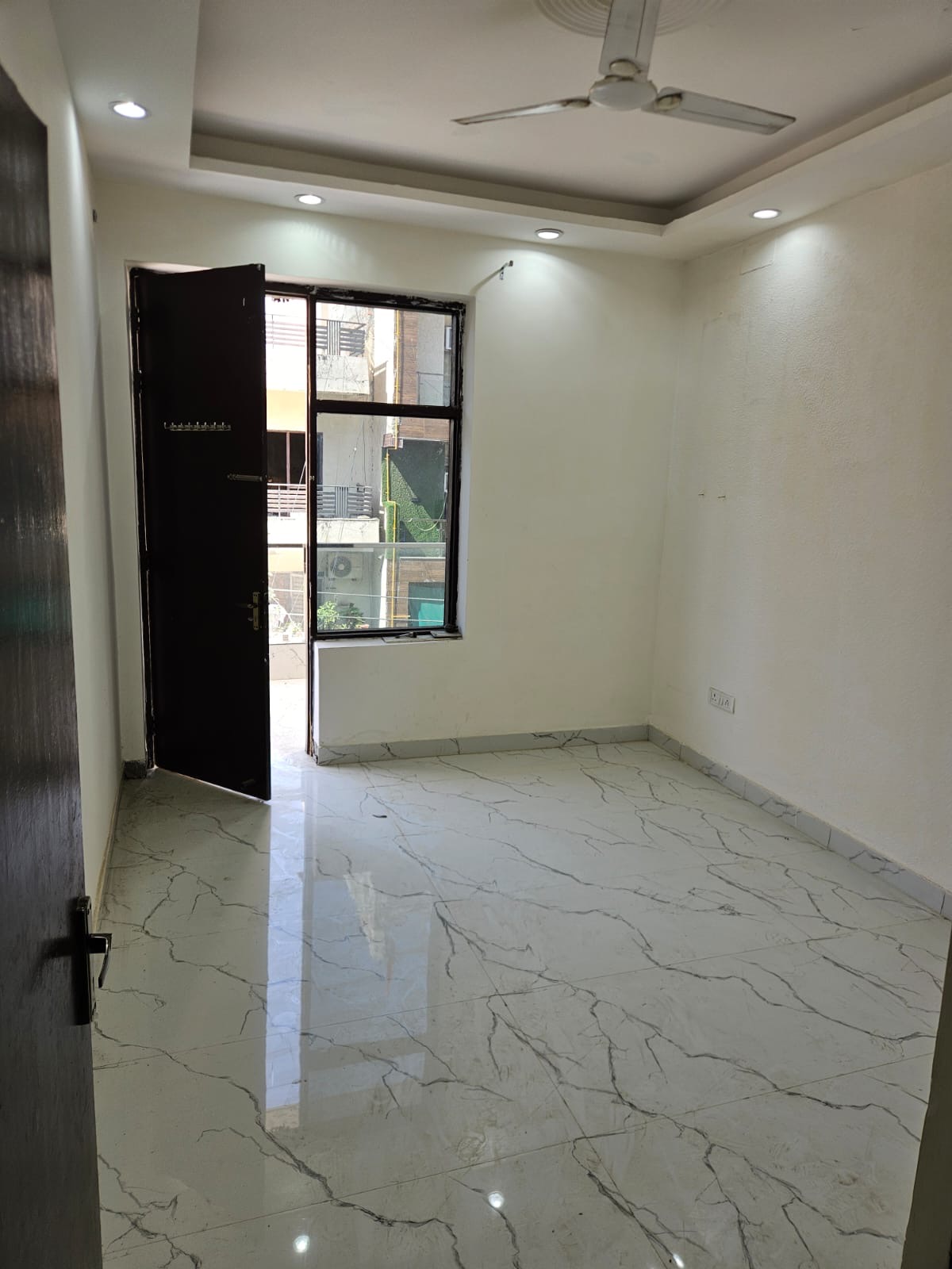 Independent floor 