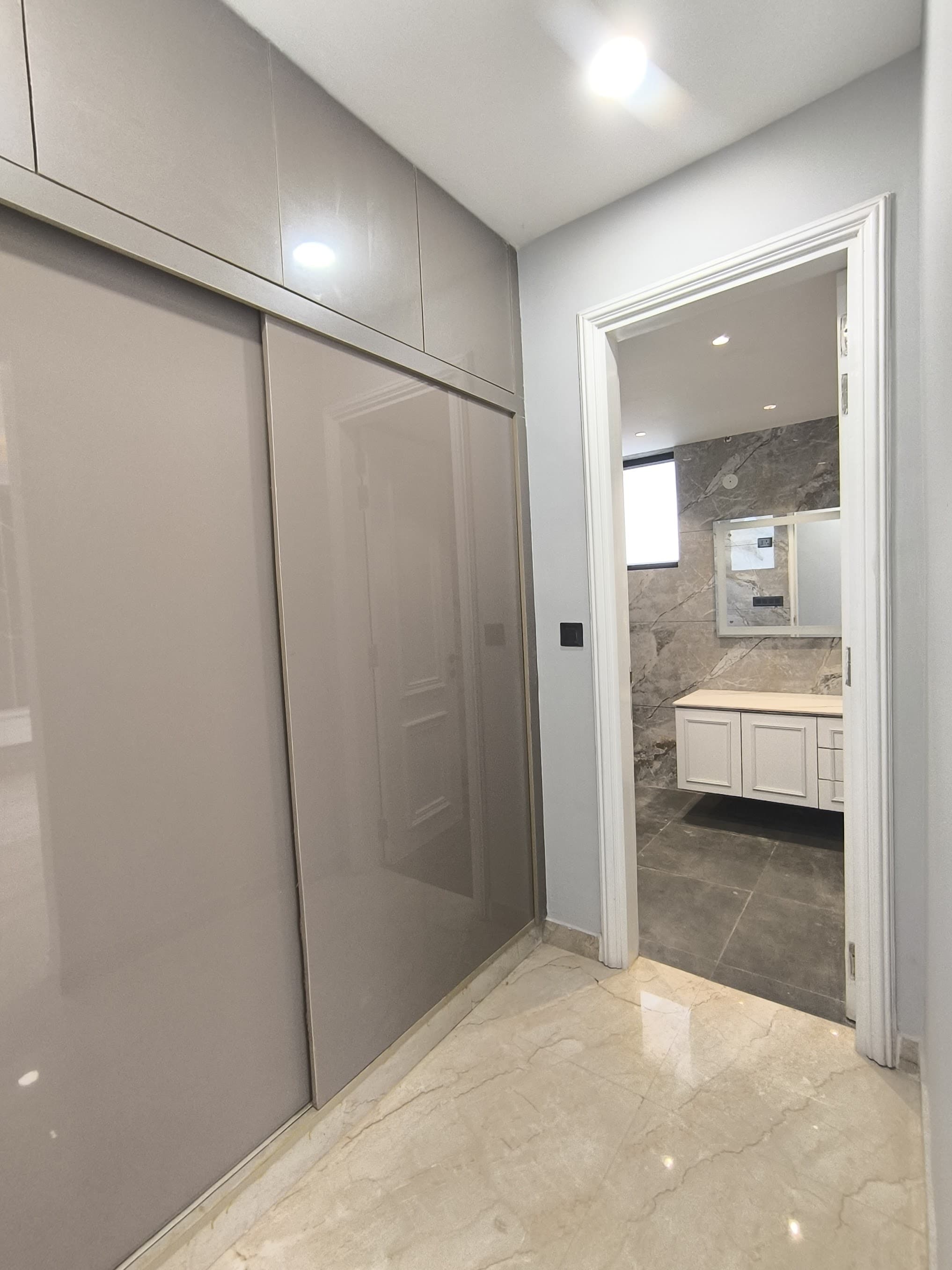 Independence builder floor 