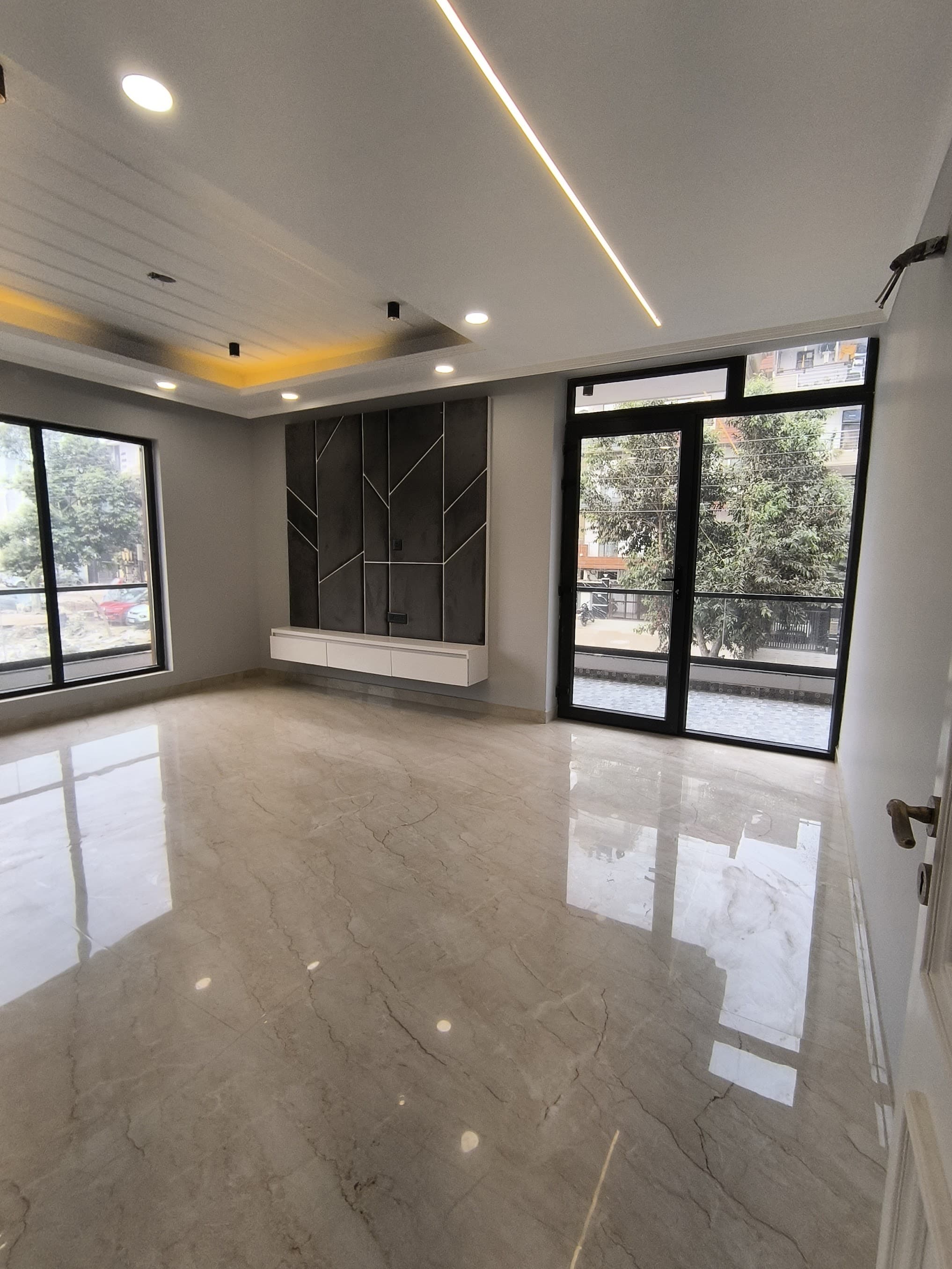 Independence builder floor 