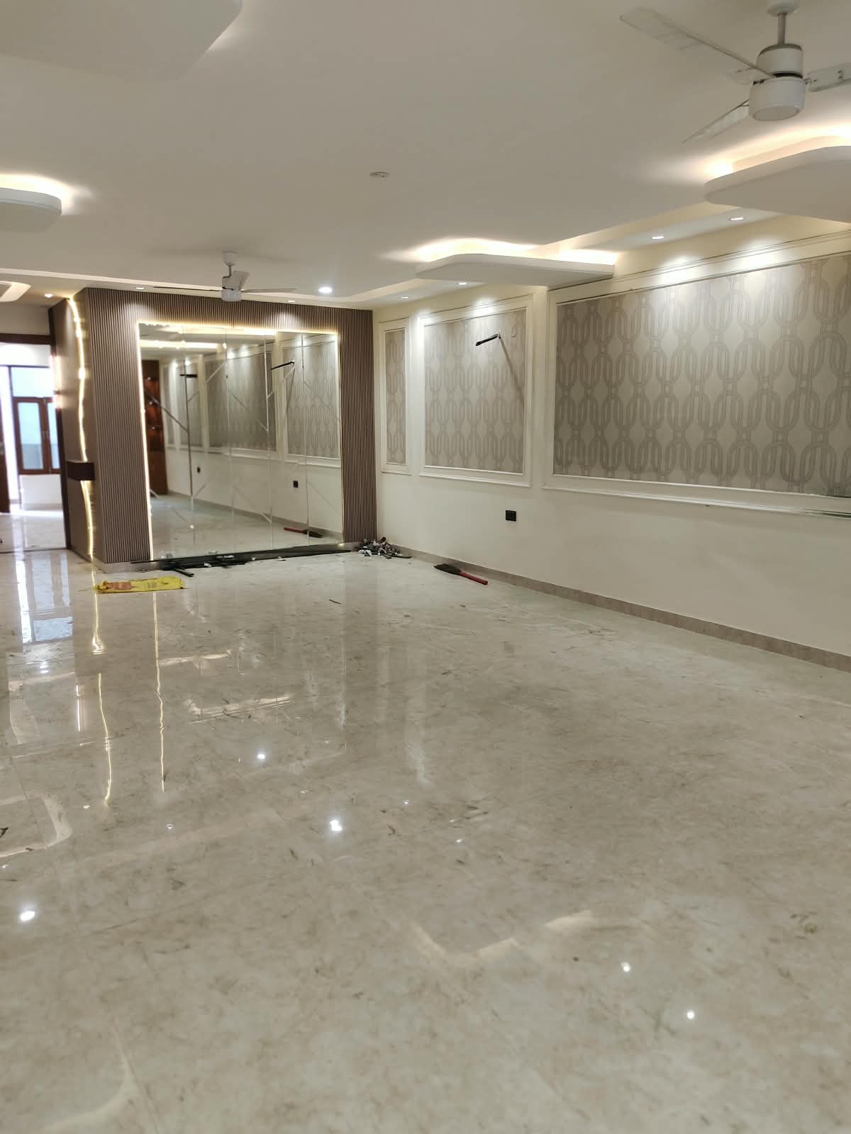 Independence builder floor 