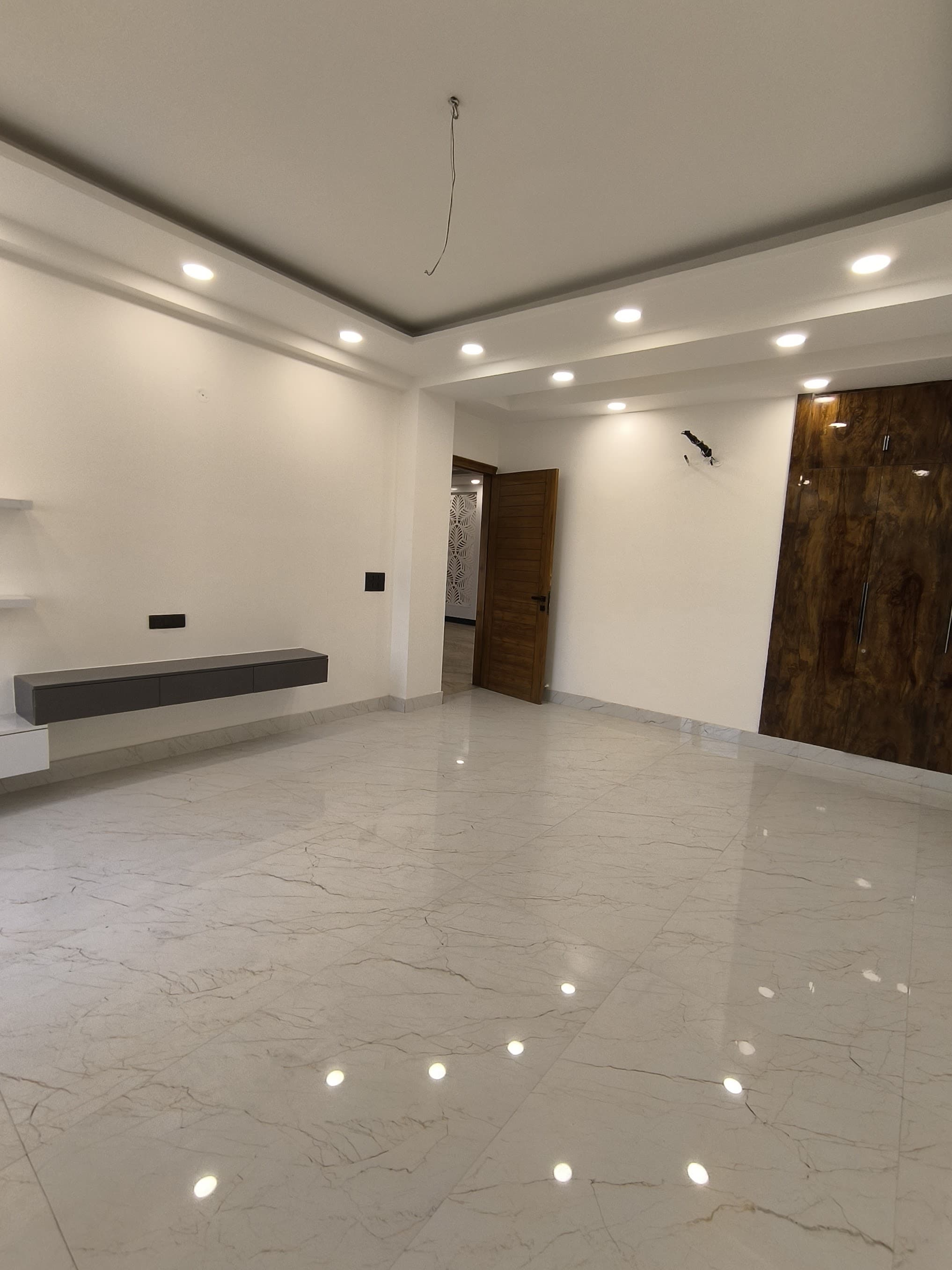 Builder floor 