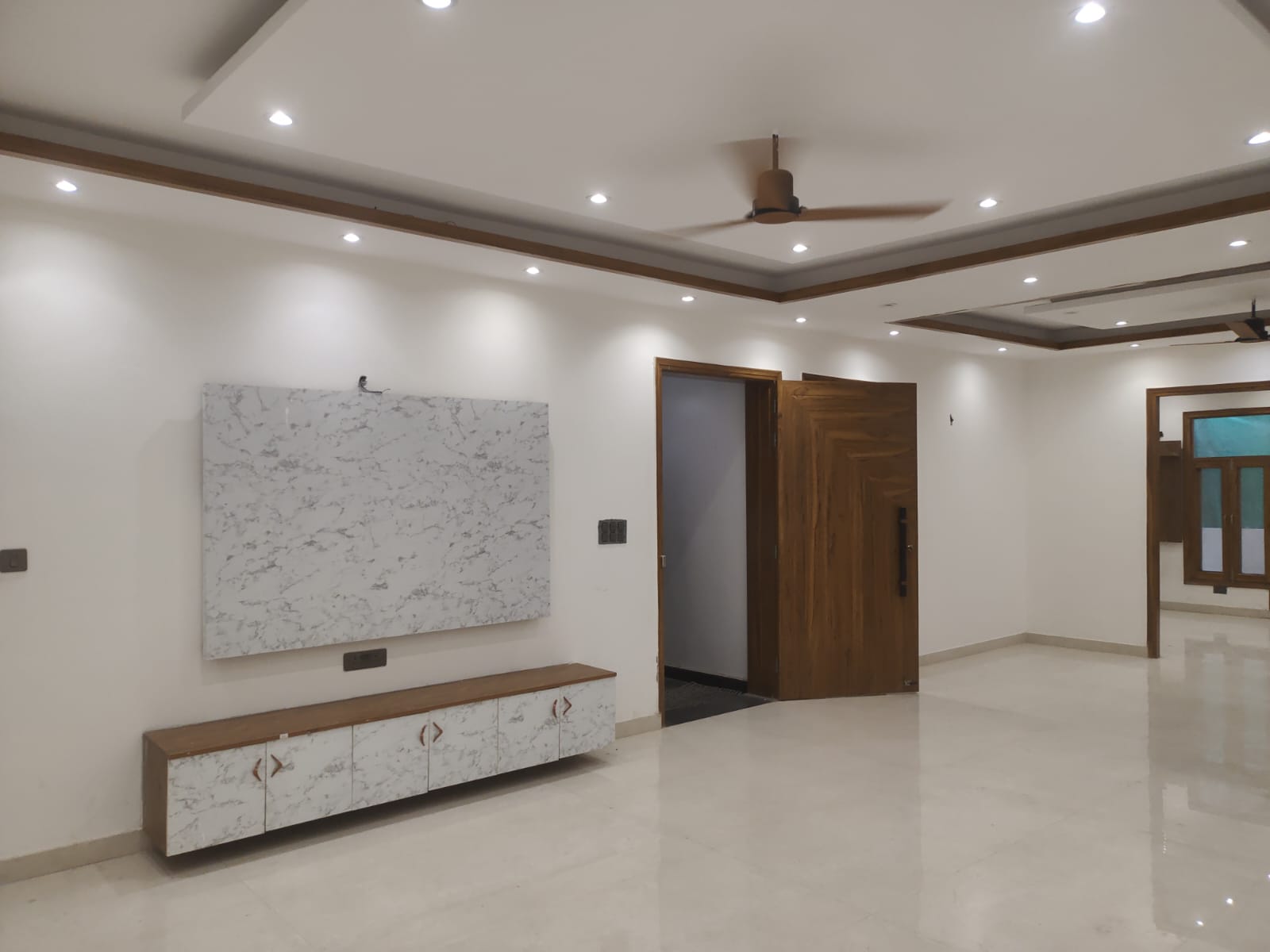 Independence builder floor 