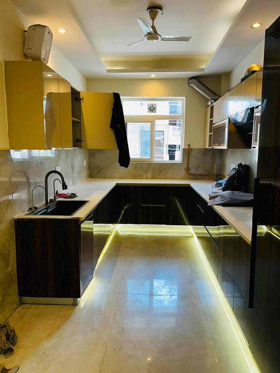 Builder floor 