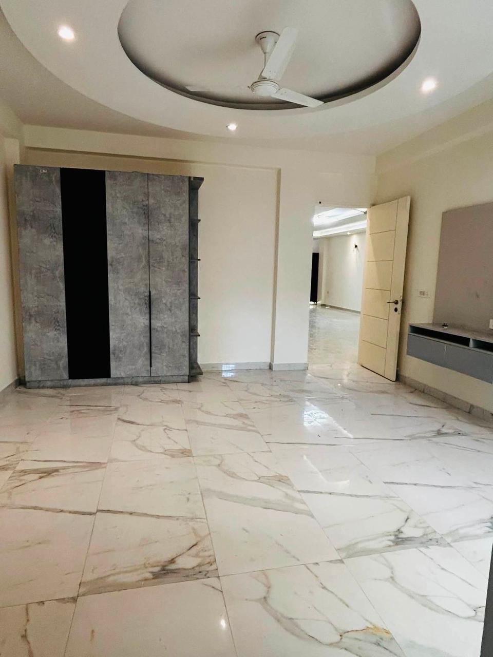 Builder floor 