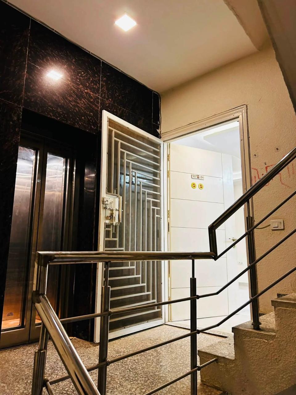 Independence builder floor 