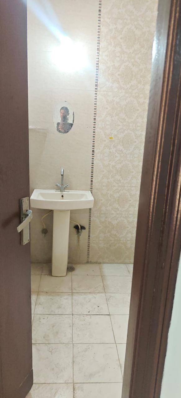 Builder floor 
