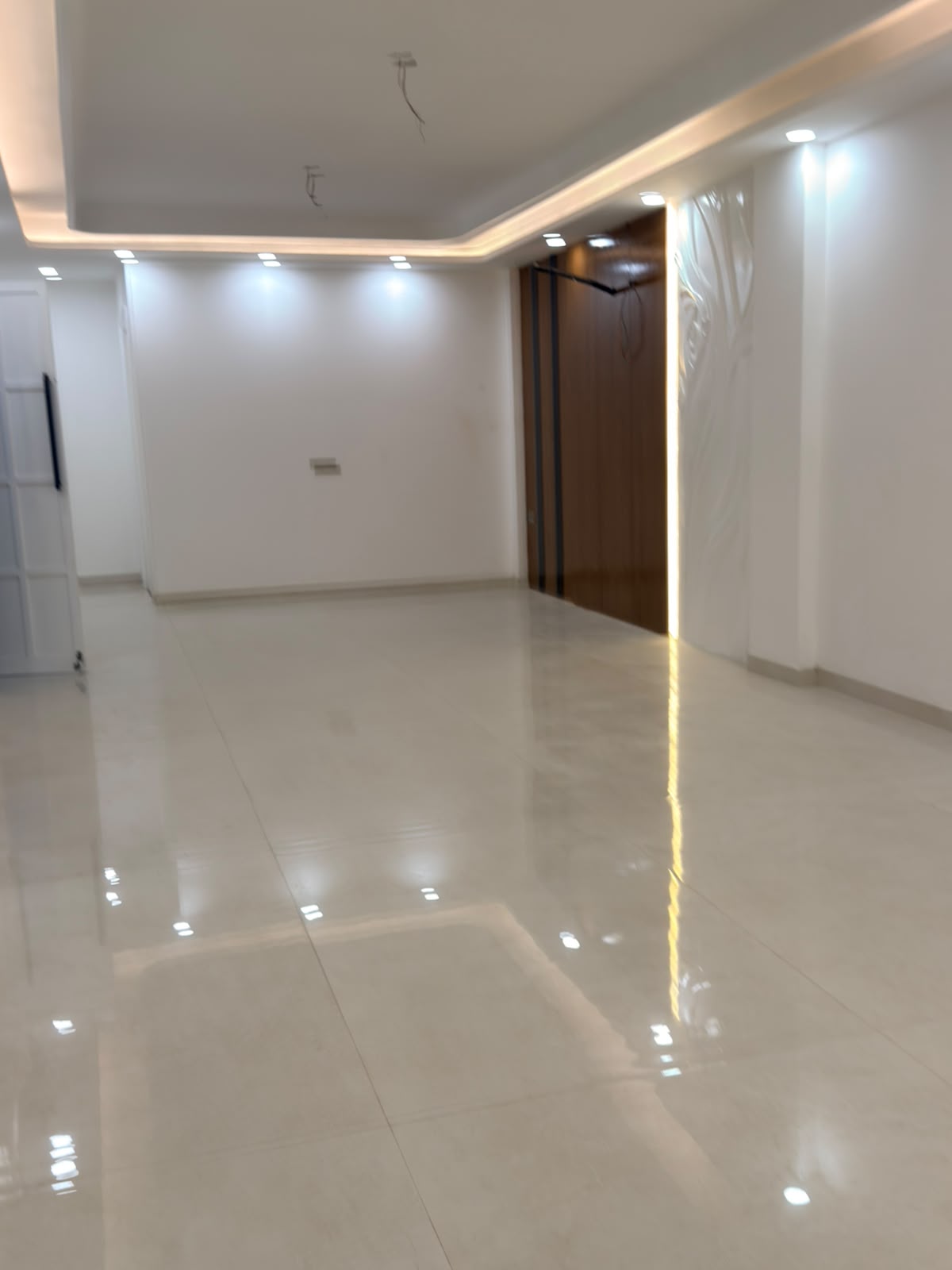 Independent floor 