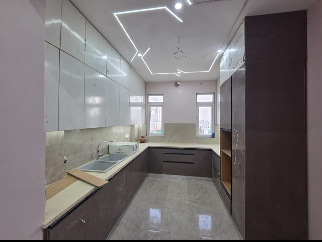 Builder floor 