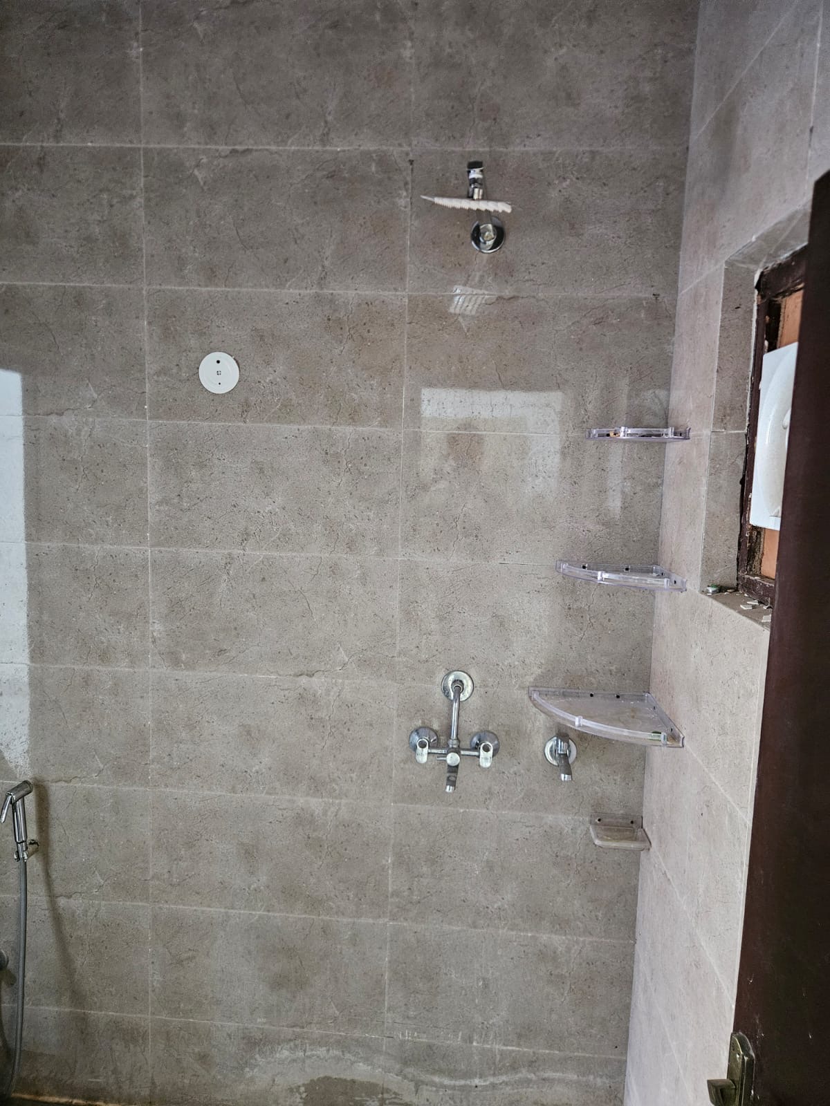 Independent builder floor 