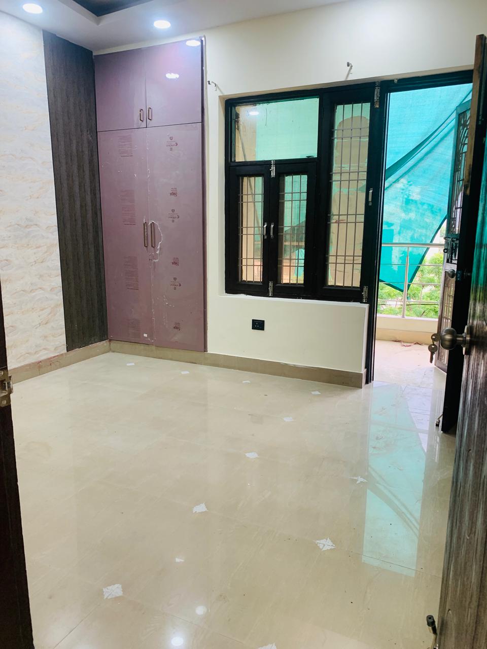 builder floors in green filed faridabad 