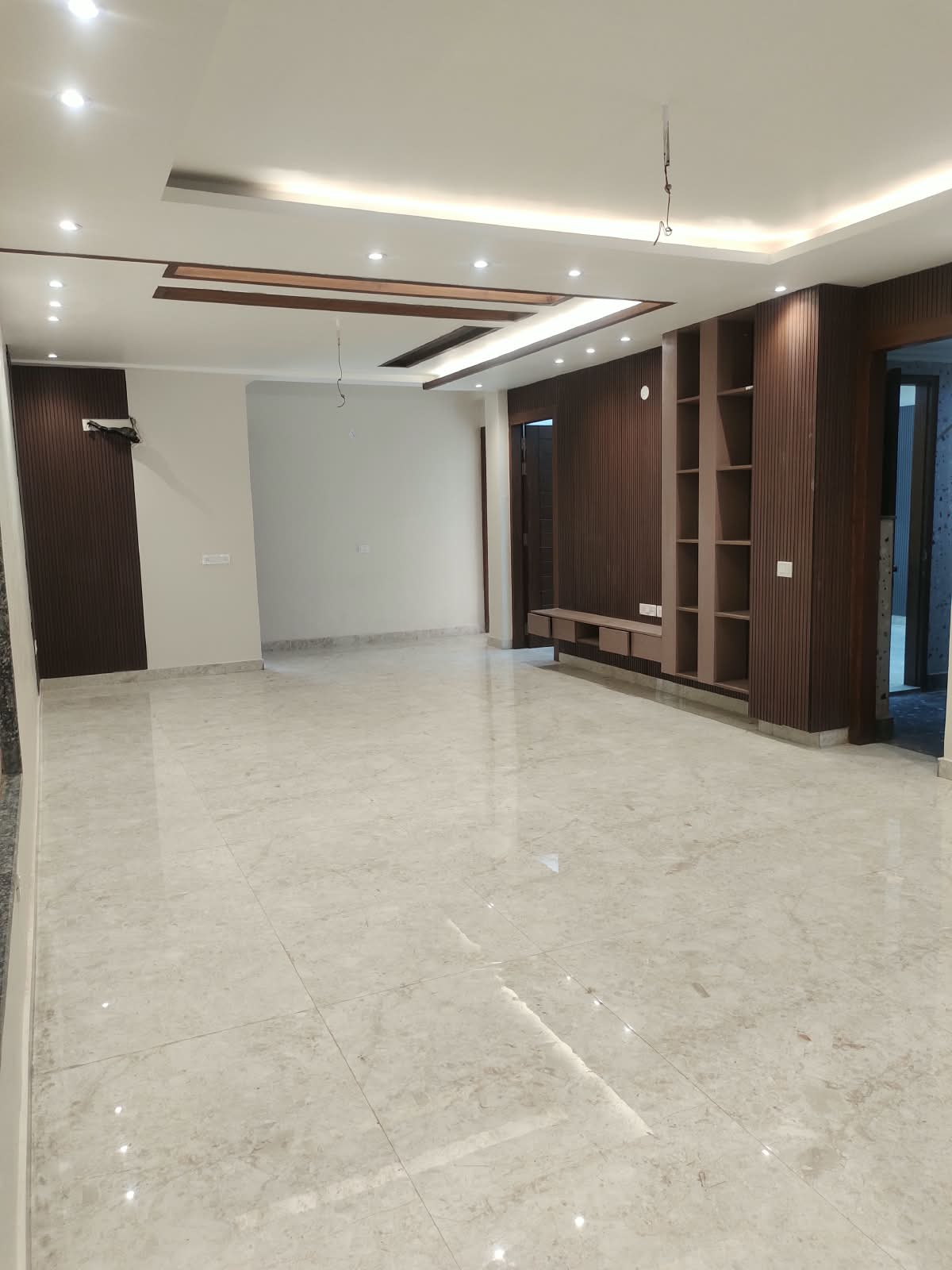BUILDER FLOORS 